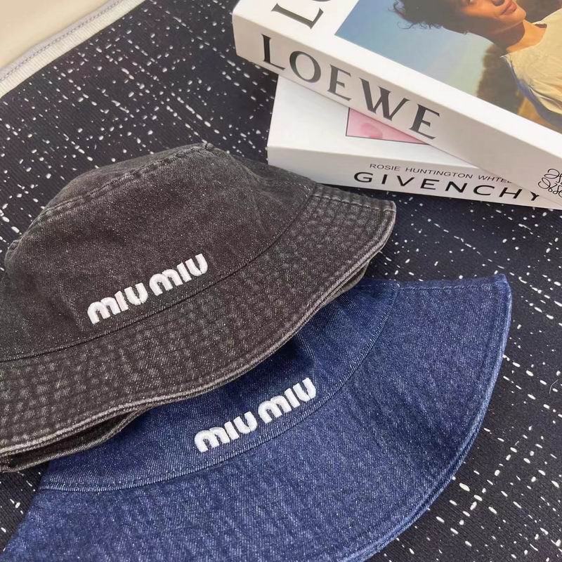 MIumiu hat dx (1274)