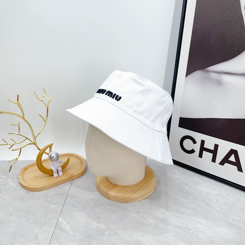 MIumiu hat dx (1609)