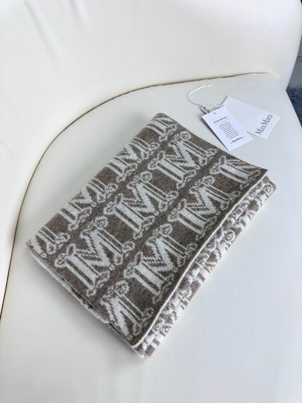 Max Mara 30X180cm E (1)