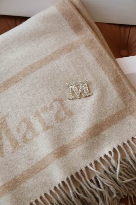 Max Mara cloak 130X160cm 100绵羊毛 E (1)