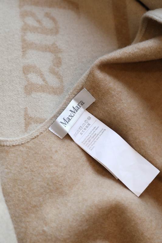 Max Mara cloak 130X160cm 100绵羊毛 E (2)