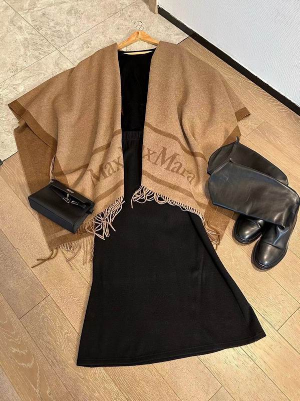 Max Mara cloak 130X160cm 100绵羊毛 E (25)