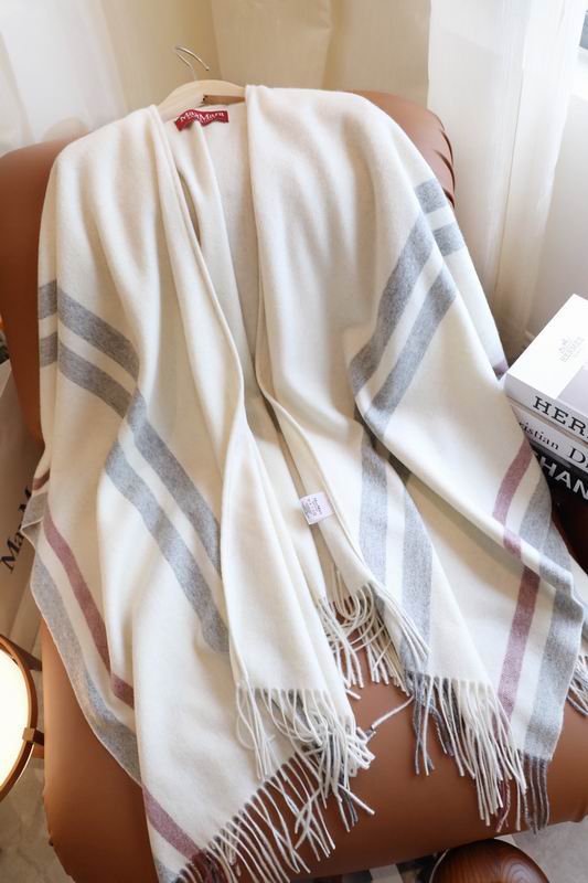 Max Mara cloak 135X165cm E (5)