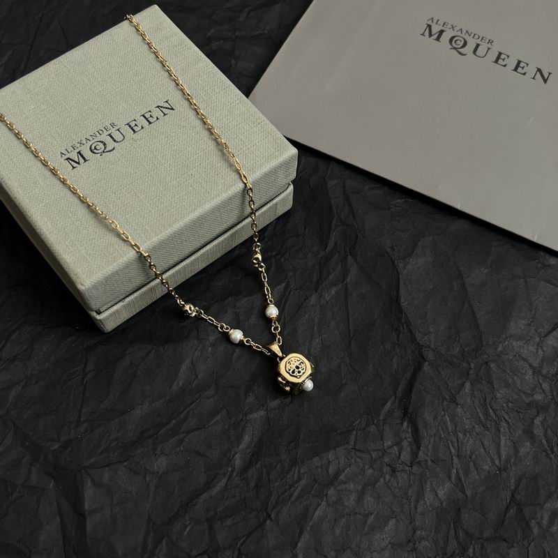 McQueen necklace 04yxh02 (1)