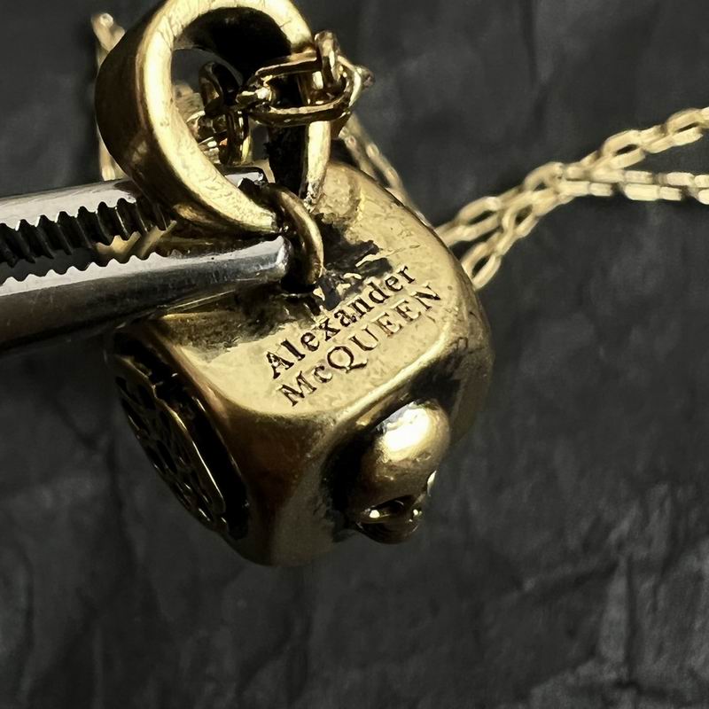 McQueen necklace 04yxh02 (5)