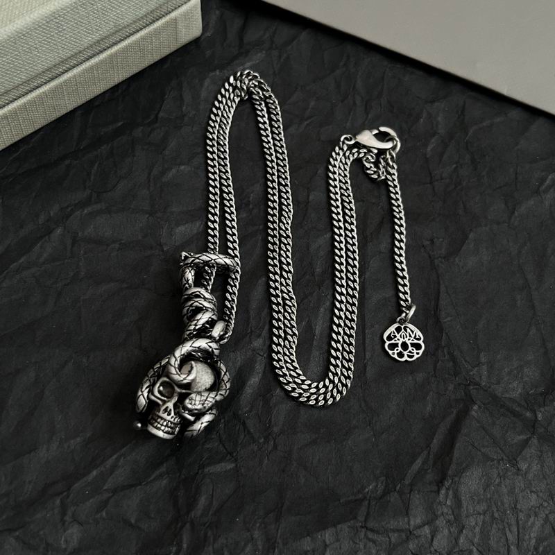 McQueen necklace 04yxh08 (5)