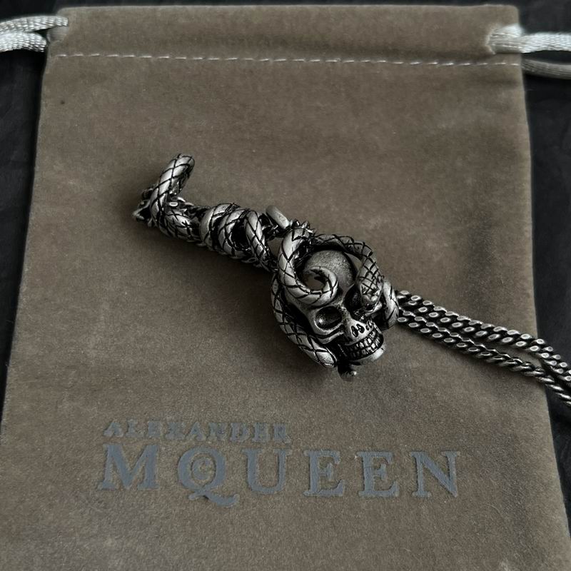 McQueen necklace 04yxh08 (6)