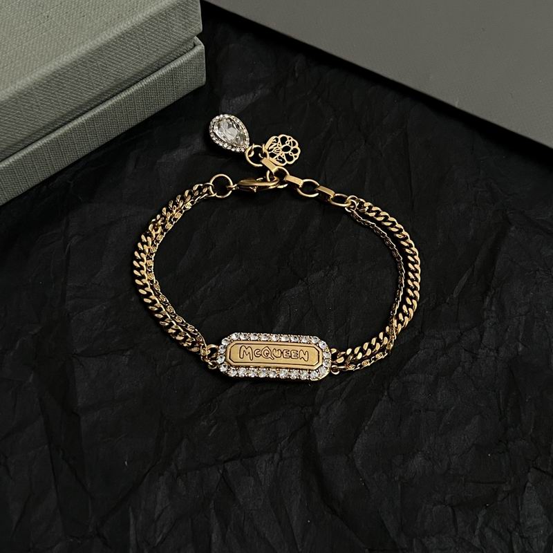 McQueen necklace 04yxh10 (3)