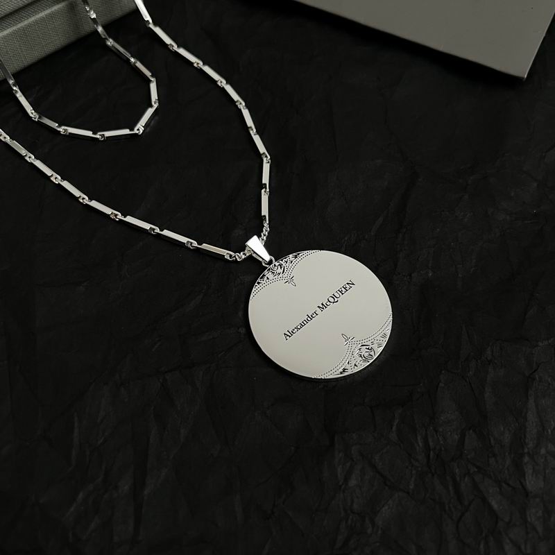 McQueen necklace 04yxh13 (4)