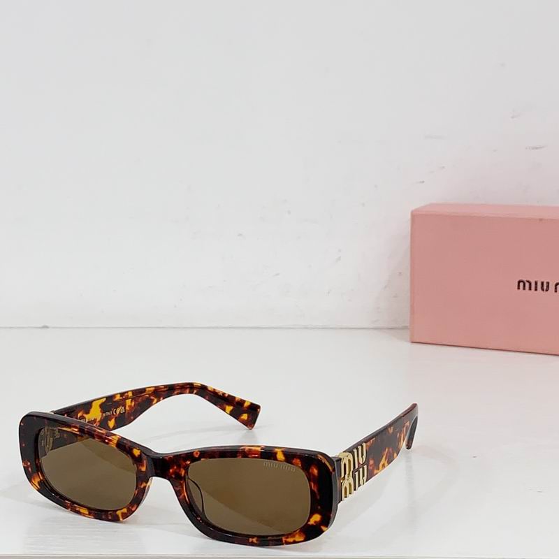 MiuMiu 08Z 54 21-145 b04