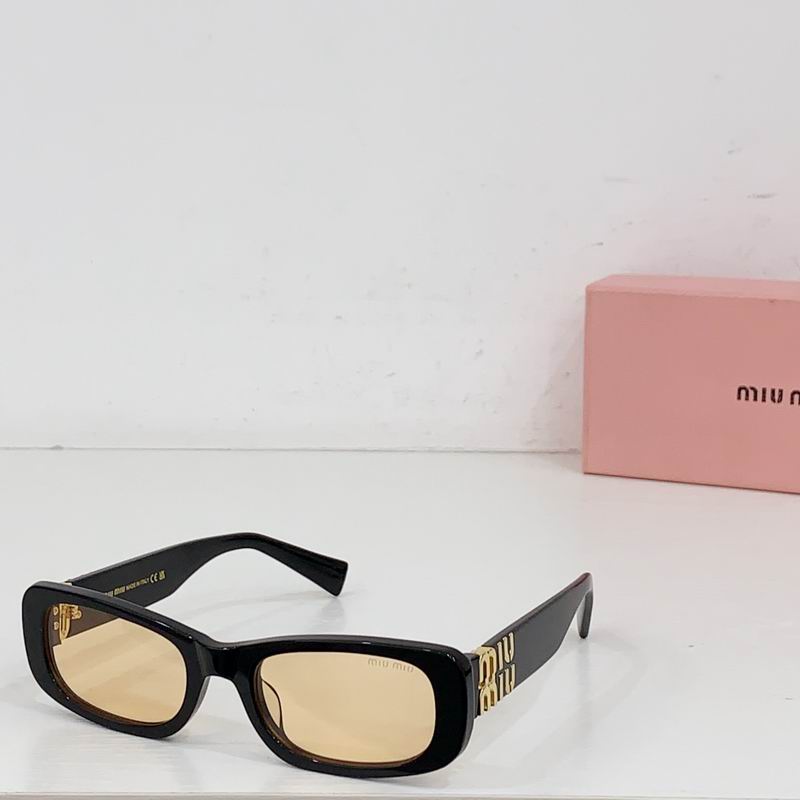 MiuMiu 08Z 54 21-145 b05