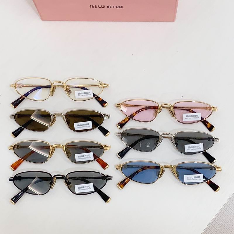 MiuMiu A52 52 19-140 b08