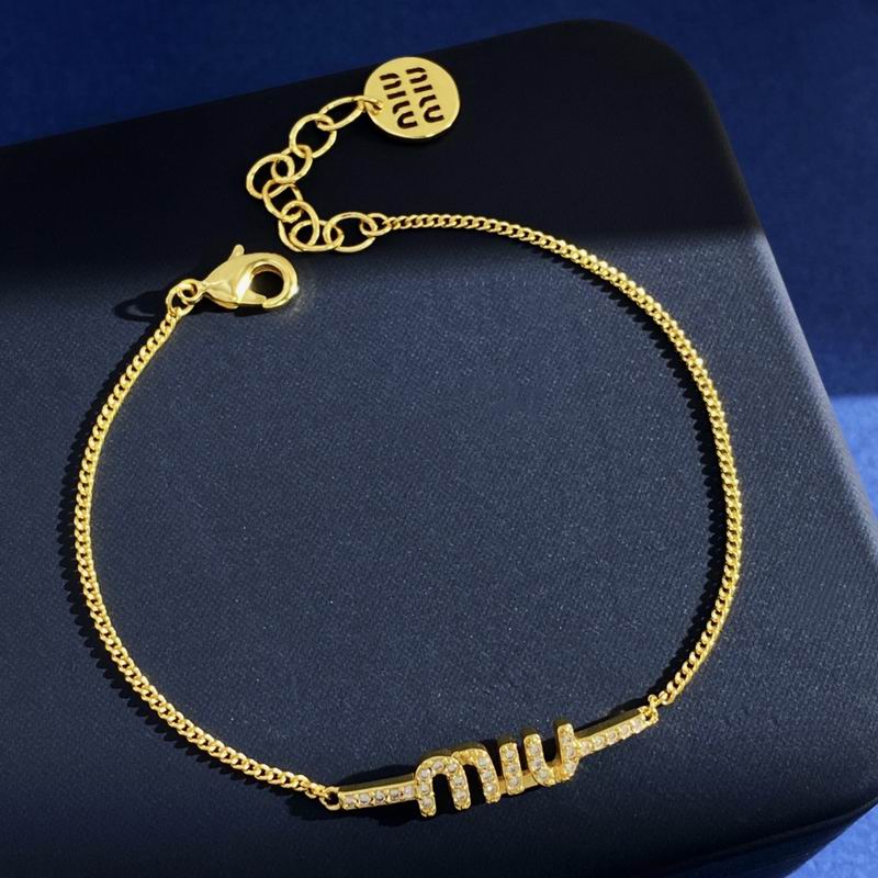 MiuMiu Bracelet 03yxh03 (2)
