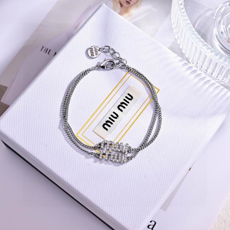 MiuMiu Bracelet 03yxh07 (9)