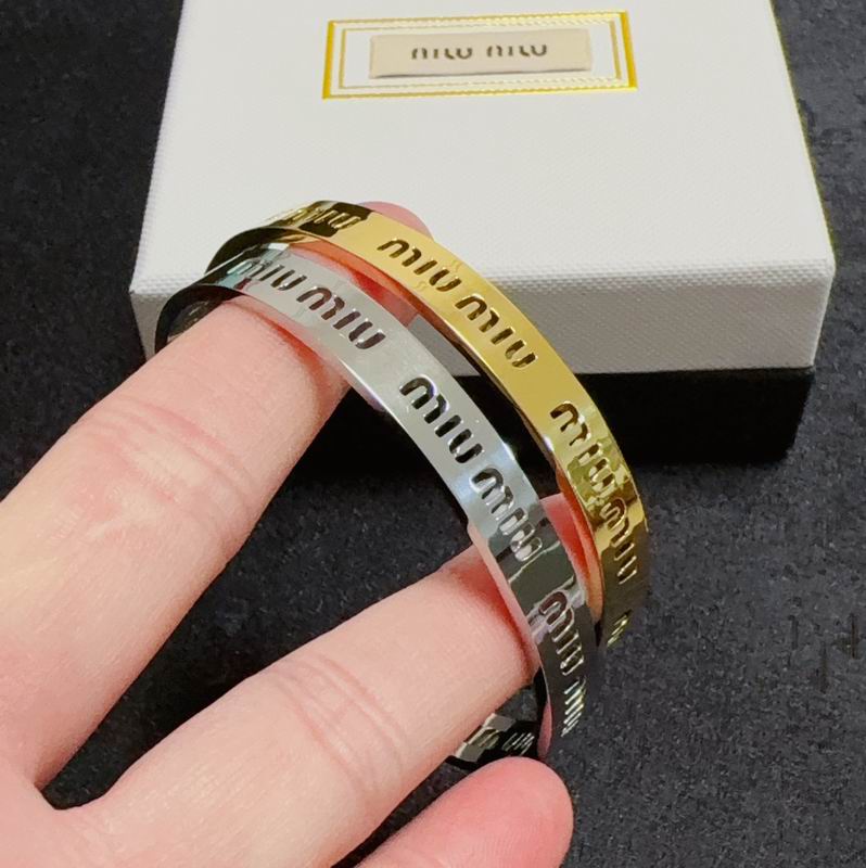 MiuMiu Bracelet 04yxh01 (4)