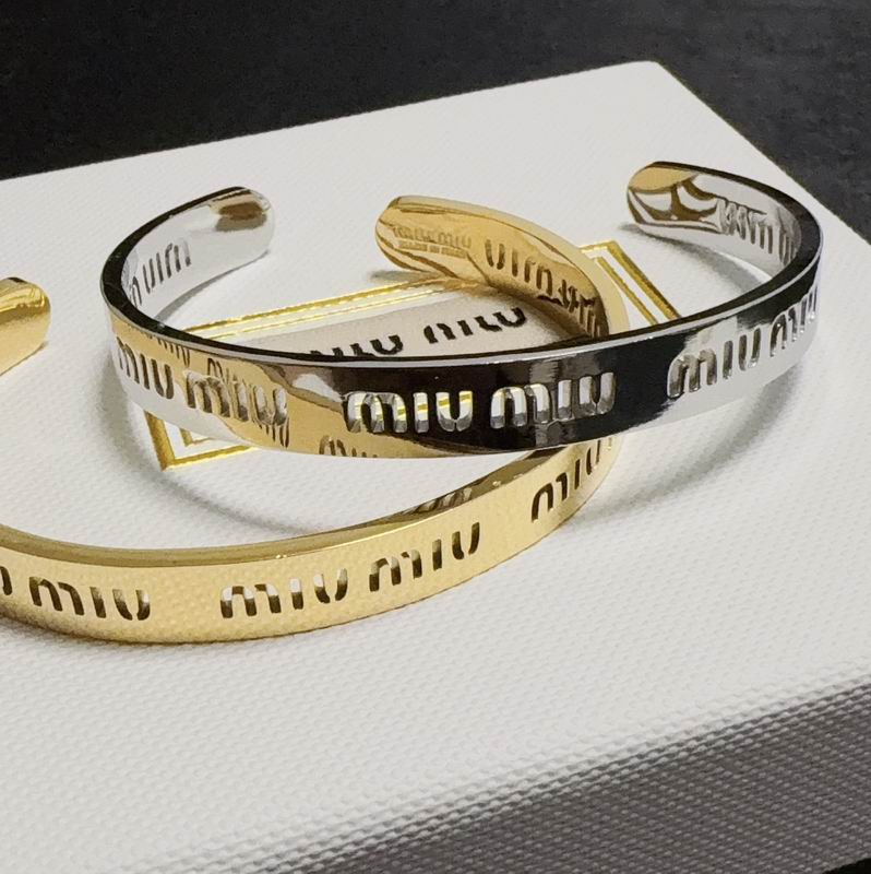 MiuMiu Bracelet 04yxh01 (5)