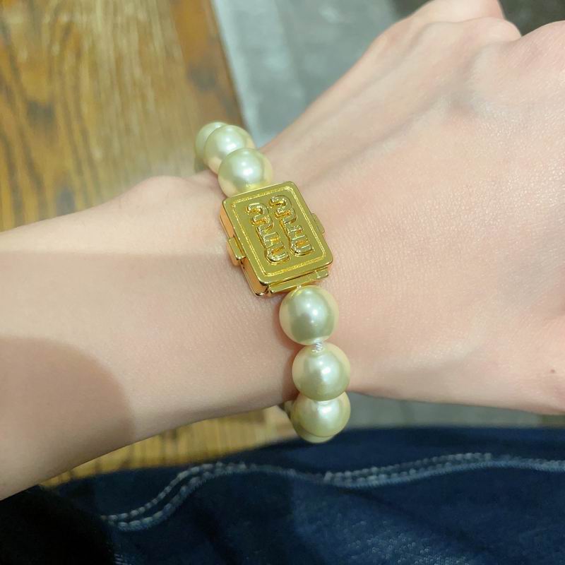 MiuMiu Bracelet 05yxh02 (4)