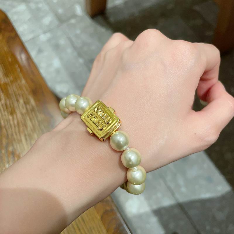 MiuMiu Bracelet 05yxh02 (5)