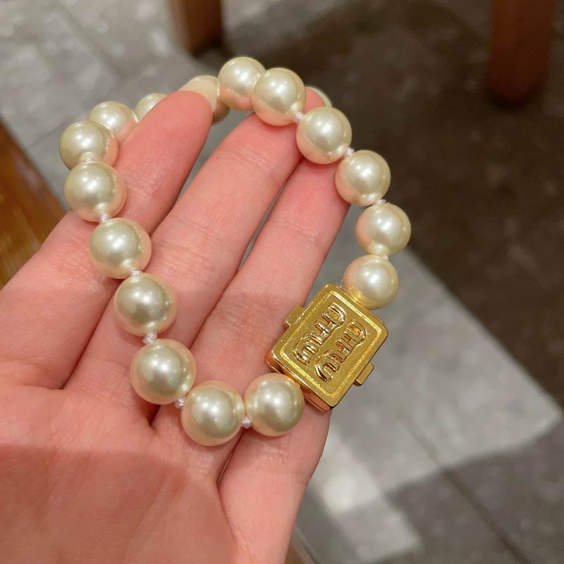 MiuMiu Bracelet 05yxh02 (6)