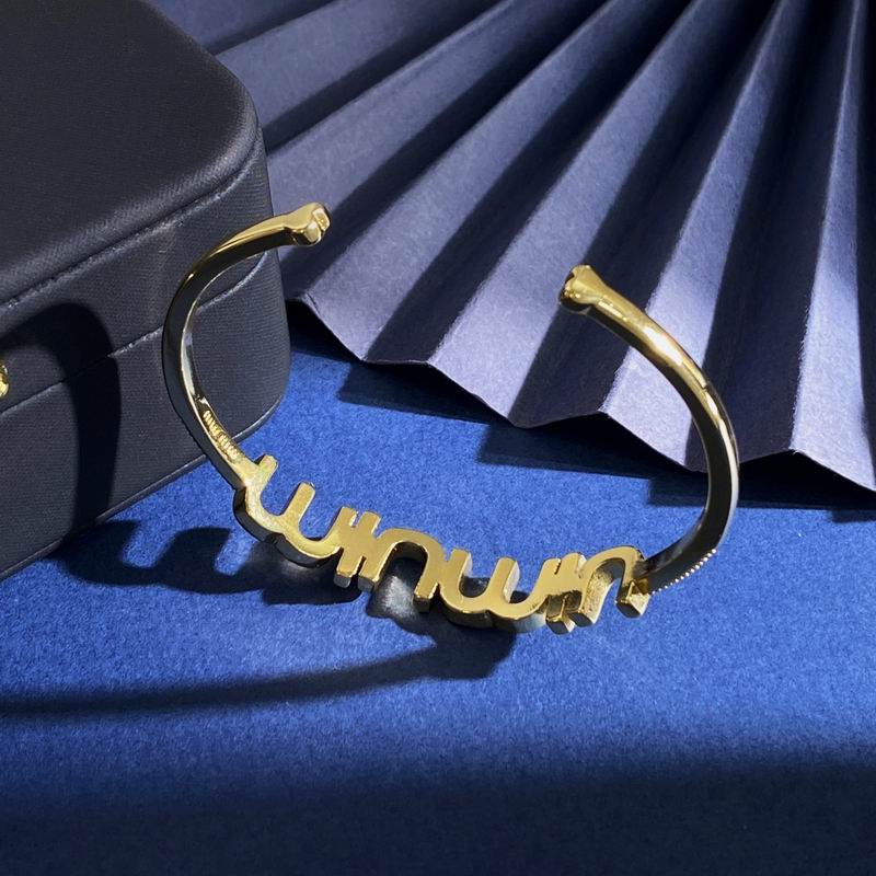 MiuMiu Bracelet 06yxh01 (2)