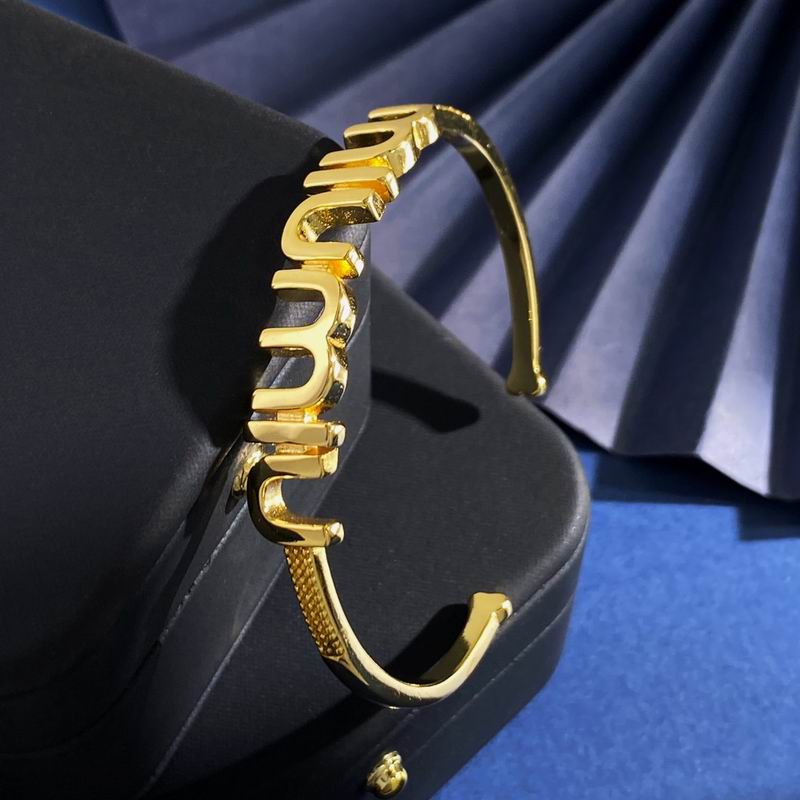 MiuMiu Bracelet 06yxh01 (4)