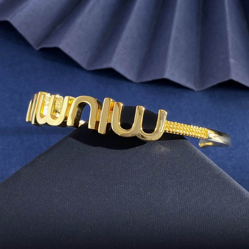 MiuMiu Bracelet 06yxh01 (5)
