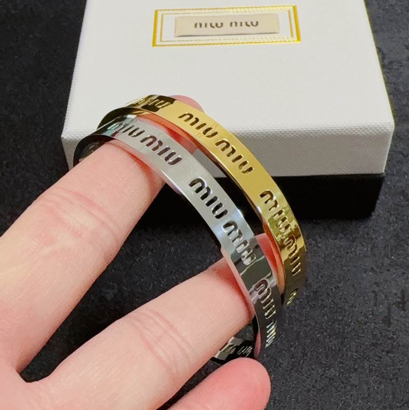 MiuMiu Bracelet 07yxh02 (6)