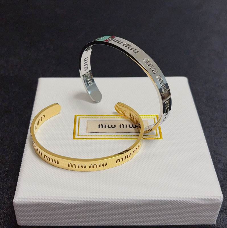 MiuMiu Bracelet 07yxh02 (8)