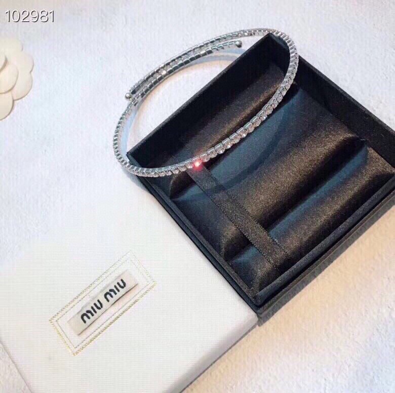 MiuMiu Necklace 05yxh01 (1)