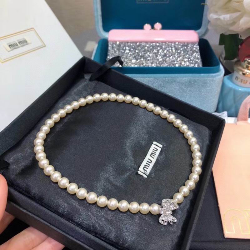 MiuMiu Necklace 06yxh01 (4)