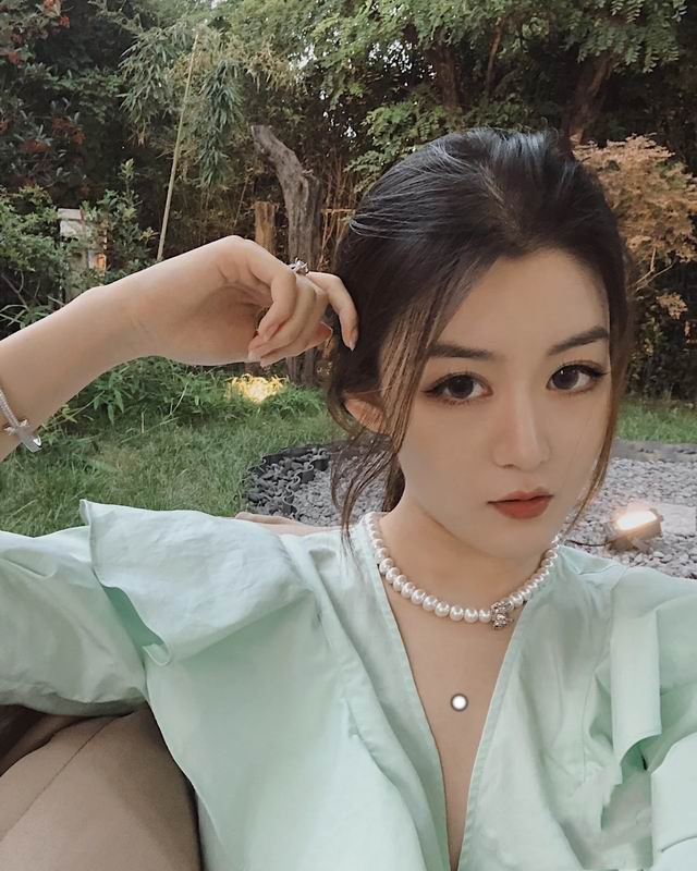 MiuMiu Necklace 06yxh01 (5)