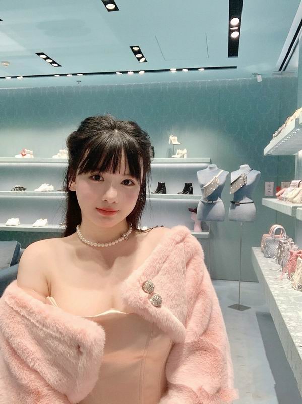 MiuMiu Necklace 06yxh01 (6)