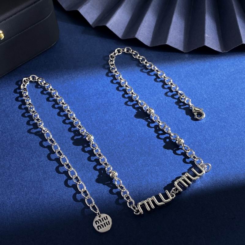MiuMiu Necklace 06yxh03 (1)