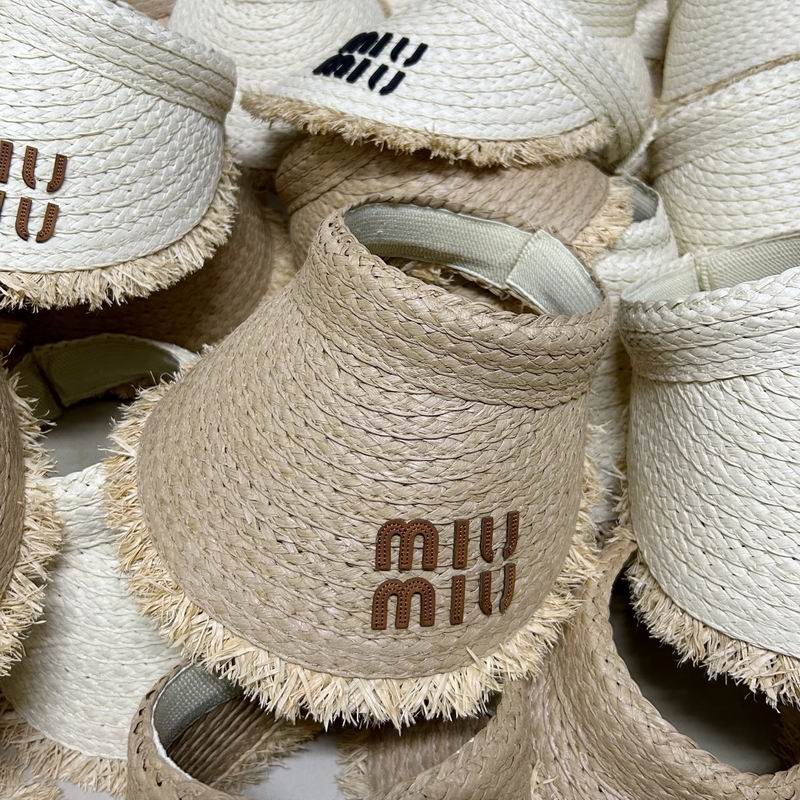 Miumiu Visor dx (729)