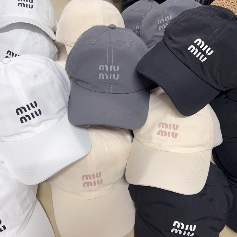 Miumiu cap dx (125)