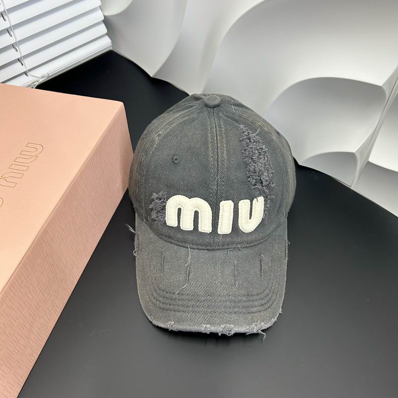 Miumiu cap dx (175)