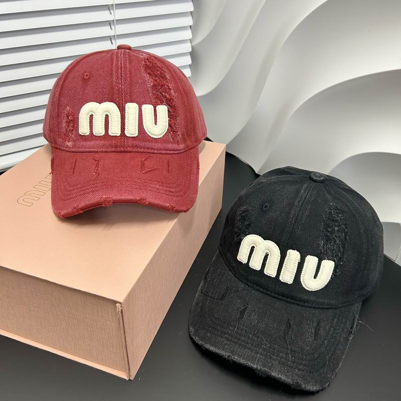 Miumiu cap dx (177)