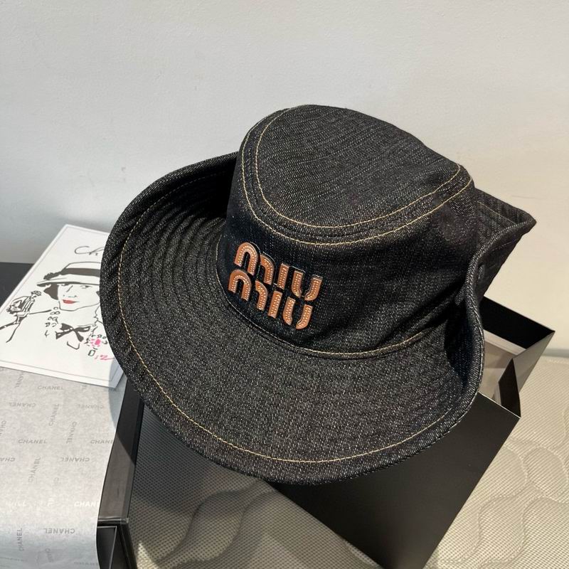 Miumiu hat dx (168)