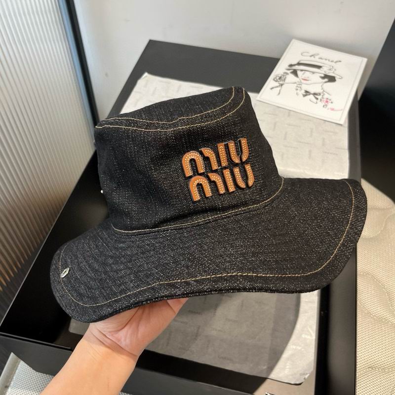 Miumiu hat dx (171)