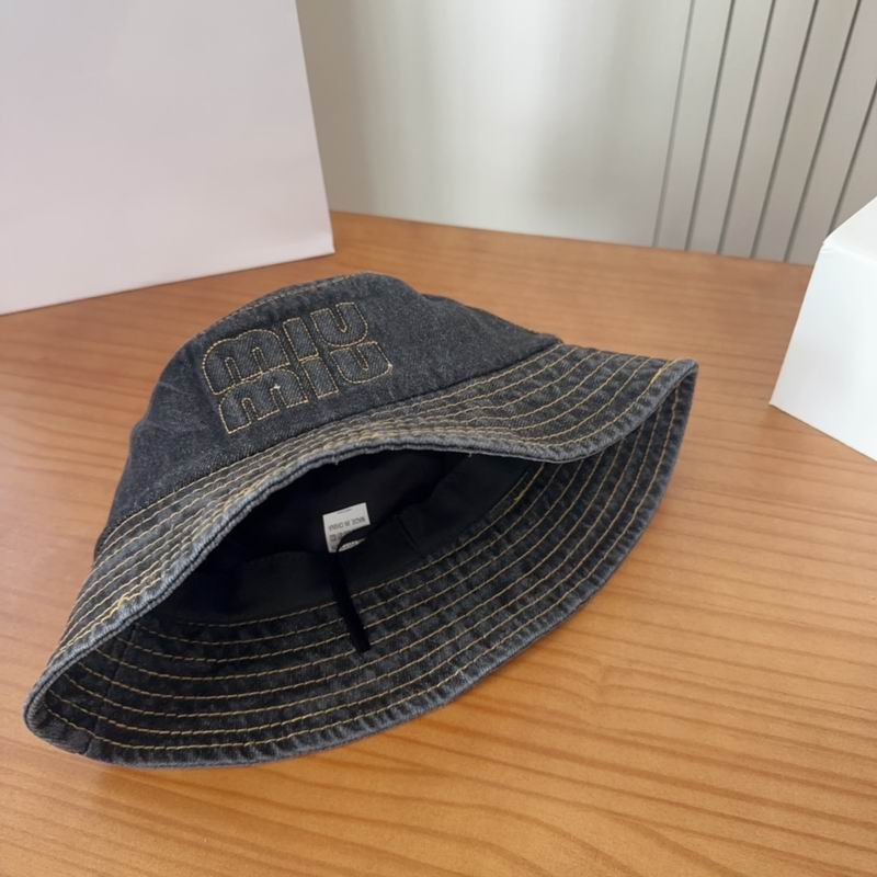 Miumiu hat dx (613)