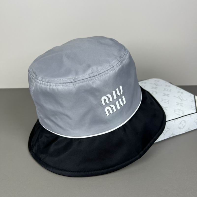 Miumiu hat dx (631)
