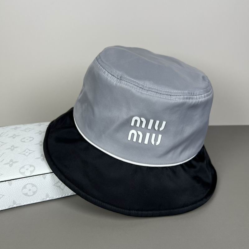 Miumiu hat dx (633)