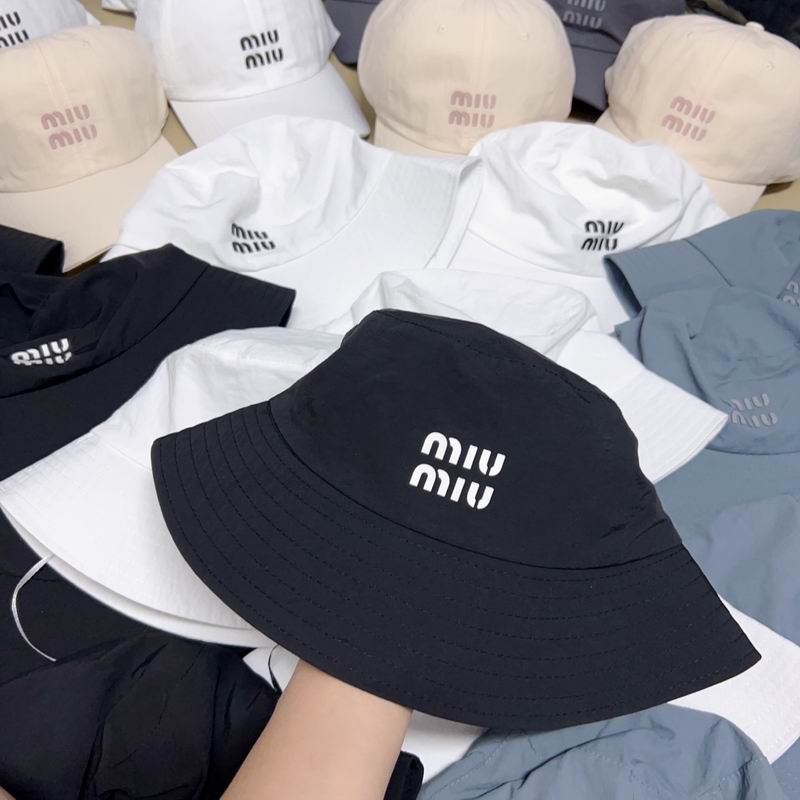 Miumiu hat dx (777)