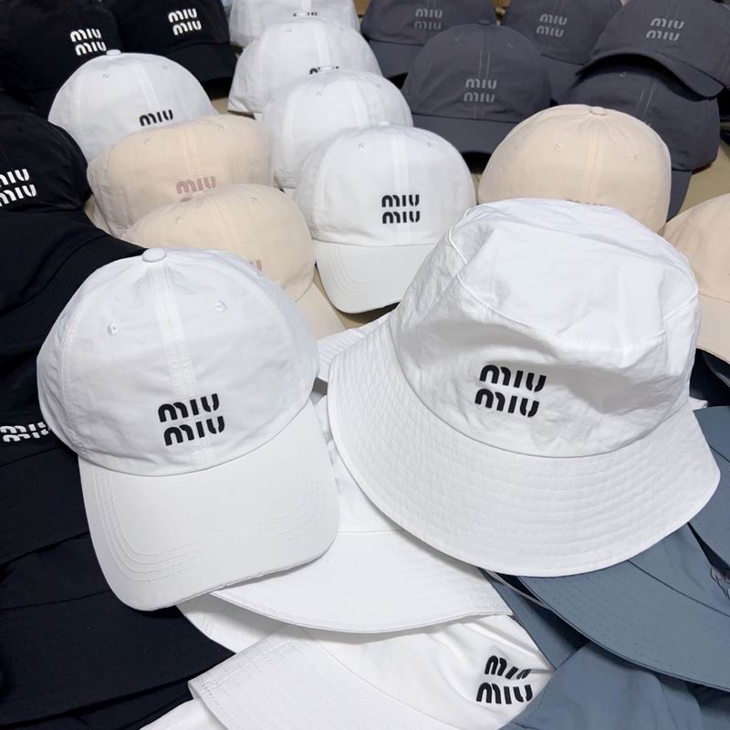 Miumiu hat dx (781)