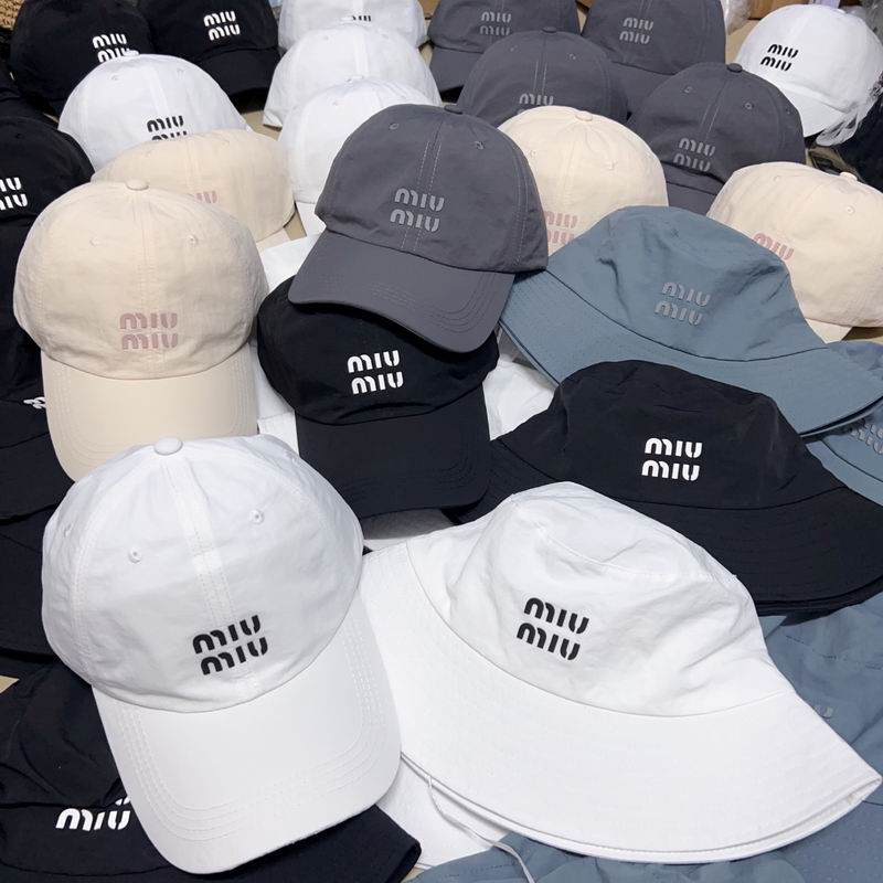 Miumiu hat dx (783)