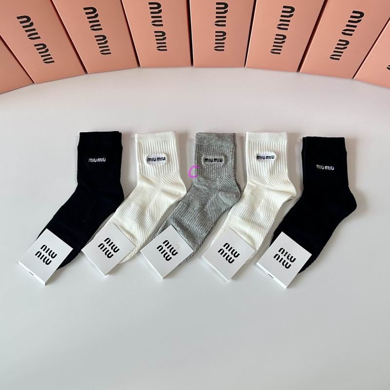 Miumiu socks (32)