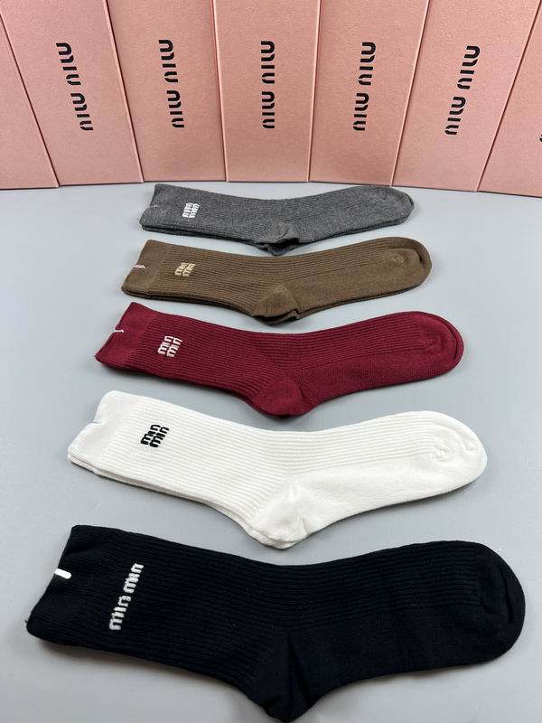 Miumiu socks  (1)