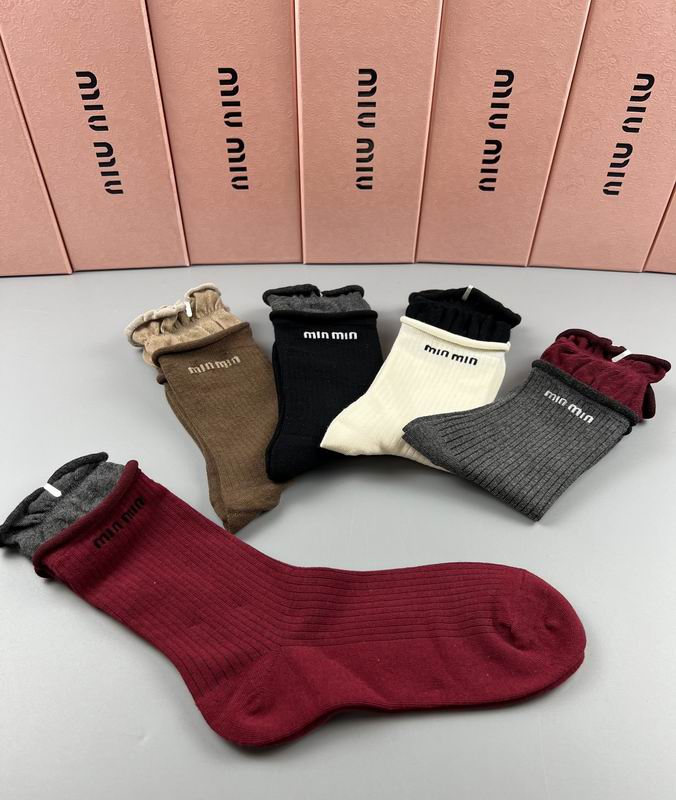 Miumiu socks  (2)