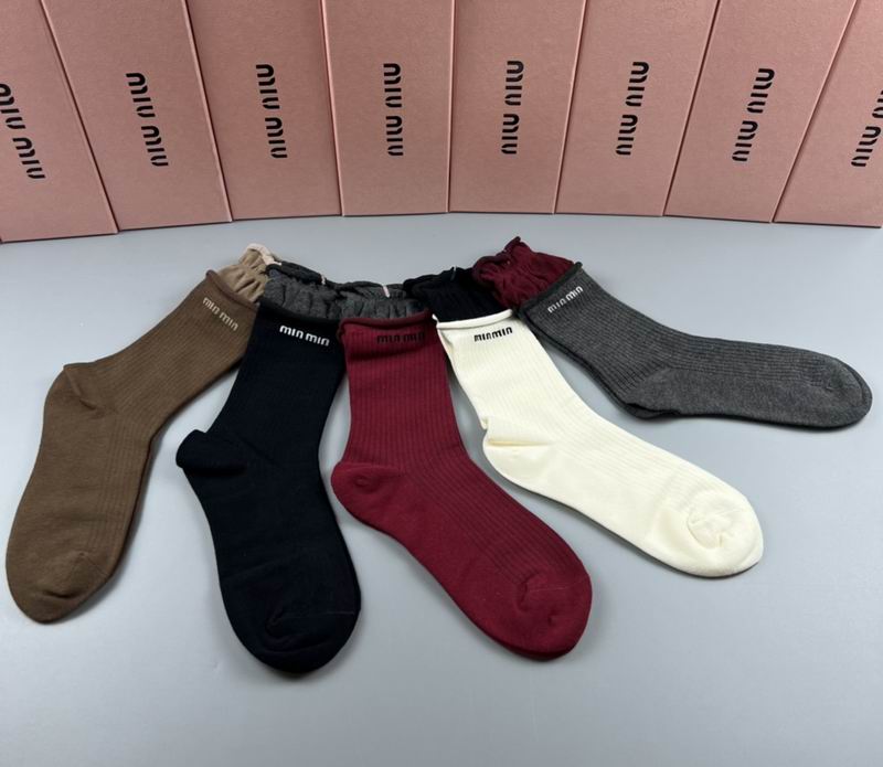 Miumiu socks  (6)