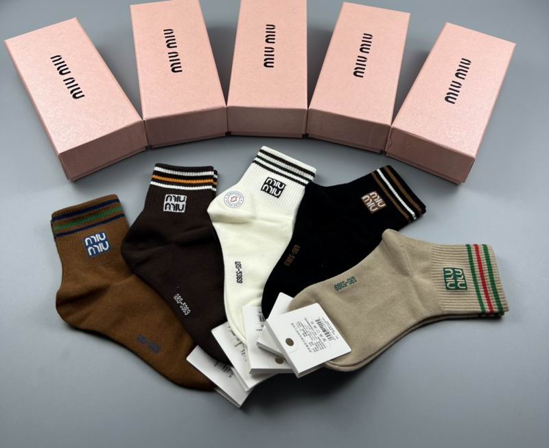 Miumiu socks  (6)